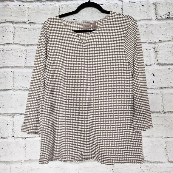 Chico's Shirt Womens Brown White Easywear 3/4 Sleeve V-Neck Workwear Size 1 - Picture 1 of 10